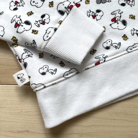 PEANUTS SNOOPY SWEATSHIRT 18 to 24 months - Picture 3 of 3